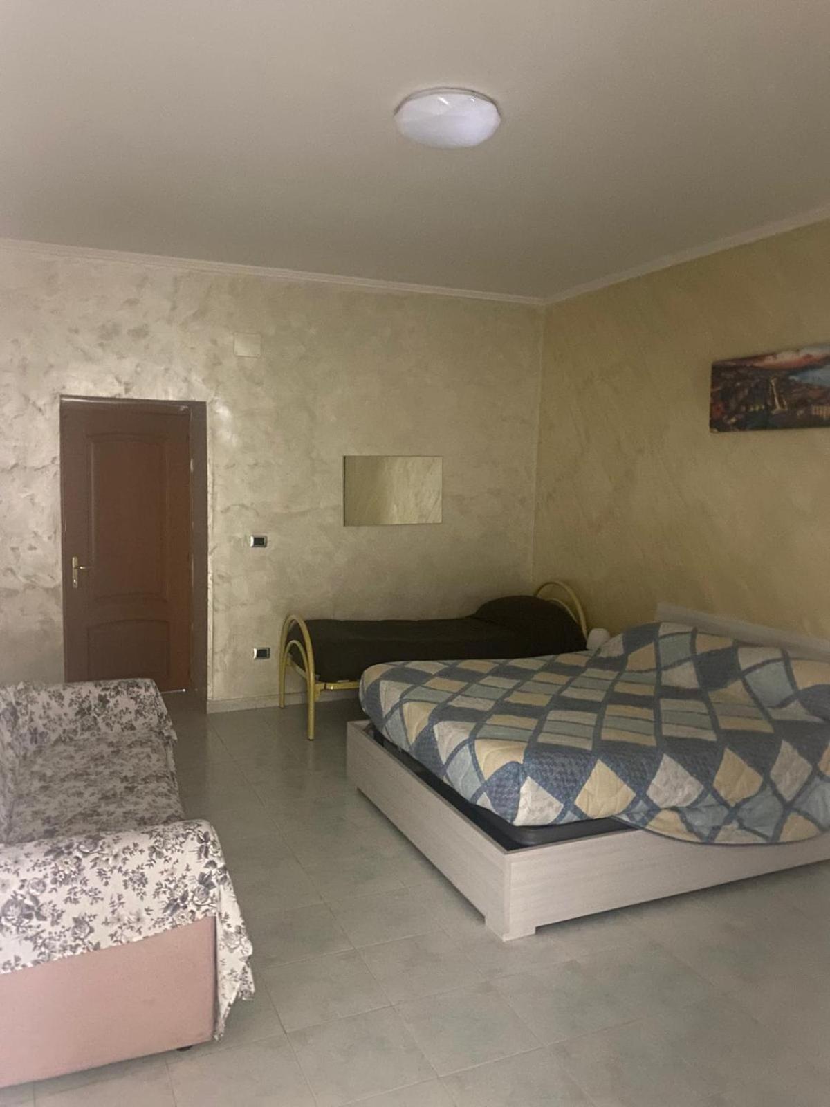 נאפולי La Casa Di Vera מראה חיצוני תמונה
